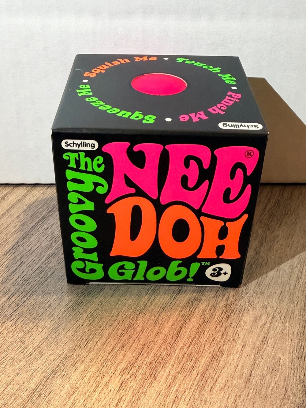 Authentic NeeDoh Groovy Glob-Pink